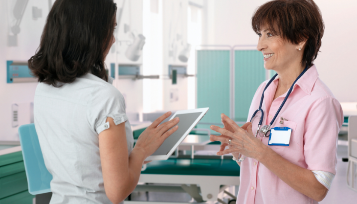 Healthcare staff setting expectations for EHR implementation